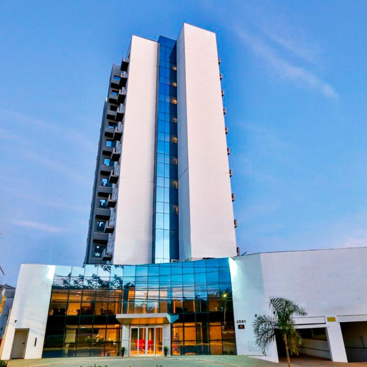 Hotel Amsterdam Montes Claros Exteriör bild